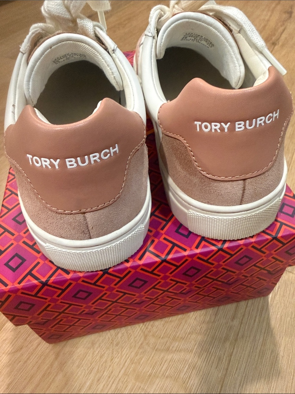 Tory Burch colorblock Bari Nappa Pink White Sneaker - Picture 6 of 9